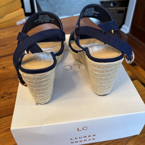 Lauren Conrad Navy shoes - Picture 4 of 6